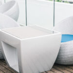 Mobilier design et contemporain en location : comment ça marche, de la réservation à la reprise